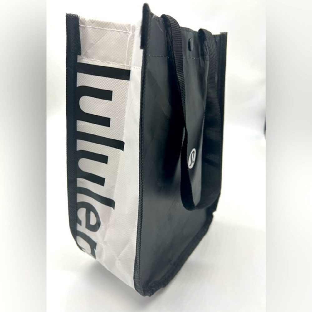 Lululemon reusable tote black and white 12x9”